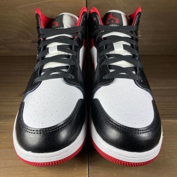 Air Jordan 1 Mid GS Black Gym Red Wmn's 8.5 / 7Y - Picture 8 of 9